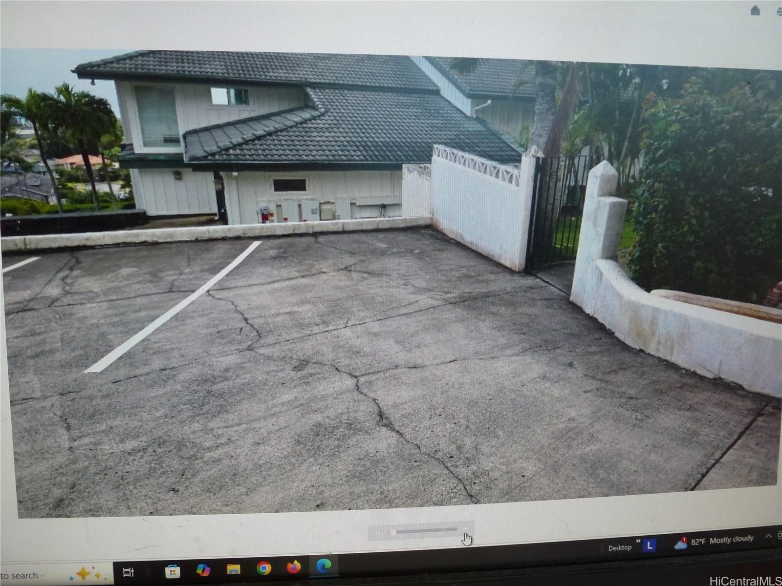2188 Okoa St , Honolulu, HI, 96821 in Waialae Iki
