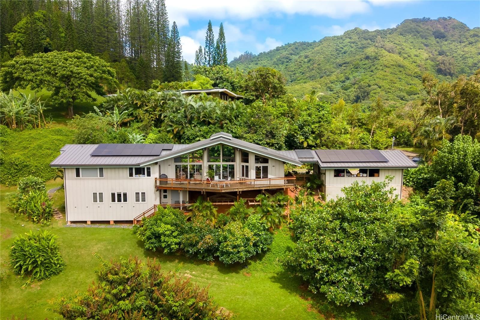 1064 Auloa Rd #B, Kailua, HI, 96734 in MAUNAWILI