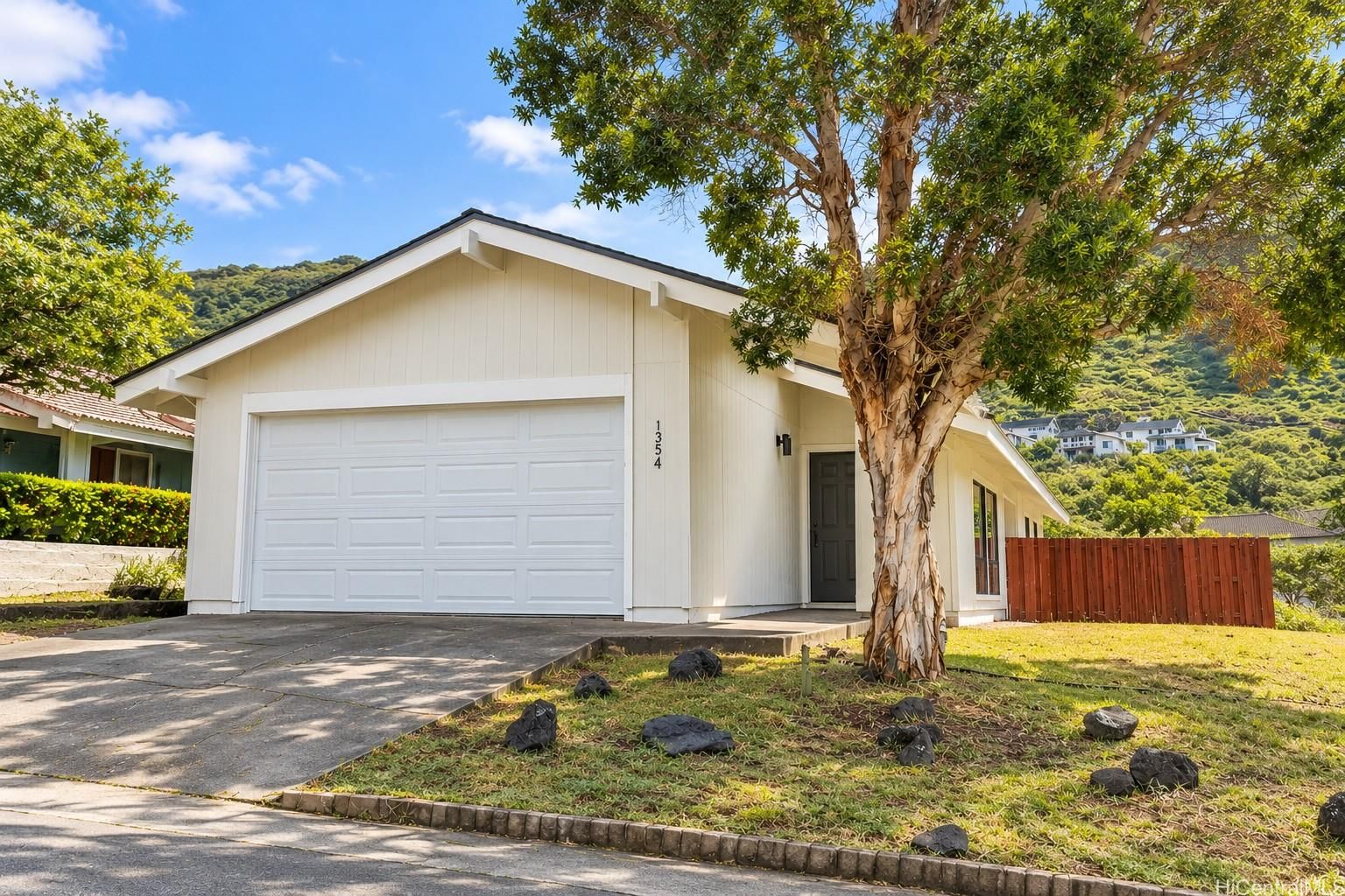 1354 Lunalilo Home Rd , Honolulu, HI, 96825 in KAMILOIKI