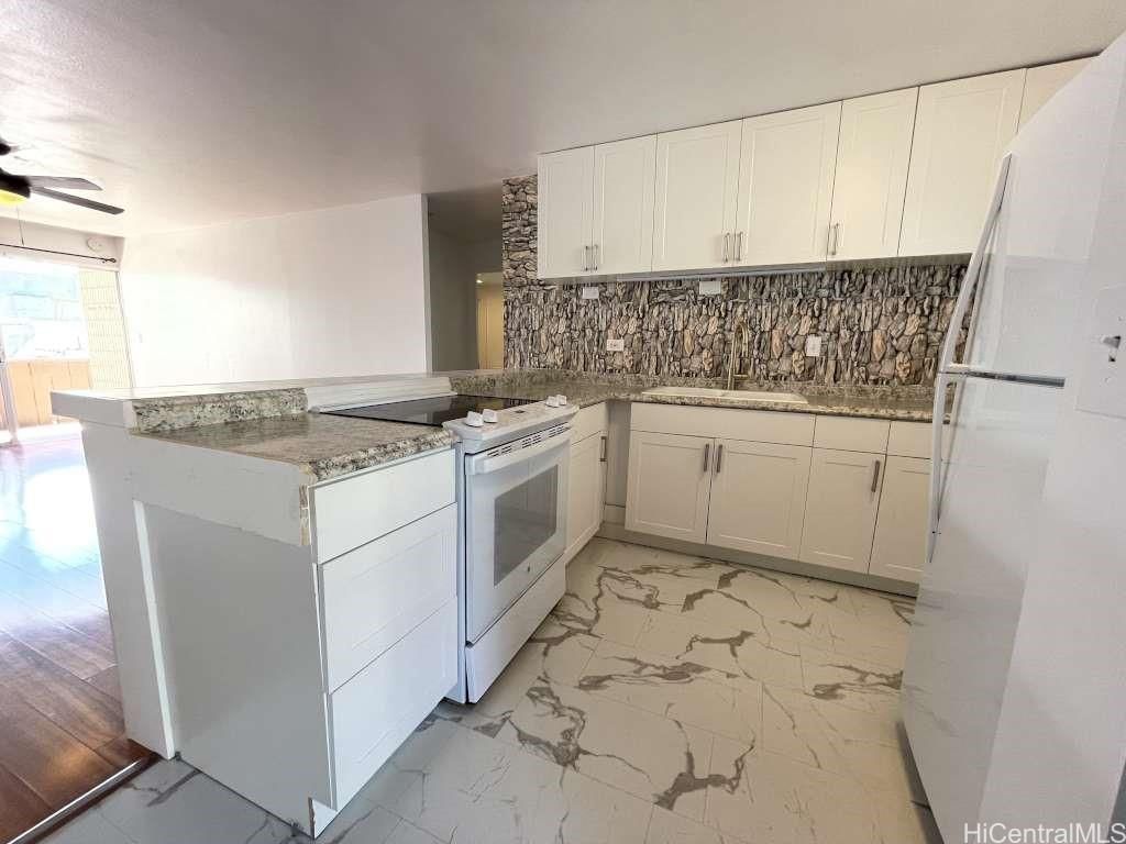 Pearl Ridge Terraces Unit 113 in WAIMALU
