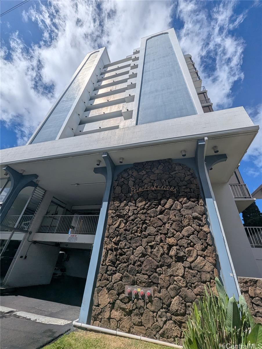 Princess Kealoha Unit 1101 in MAKIKI AREA