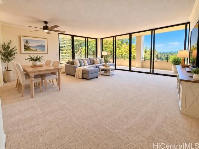 Plaza Hawaii Kai Unit 309 in Hahaione-Lower