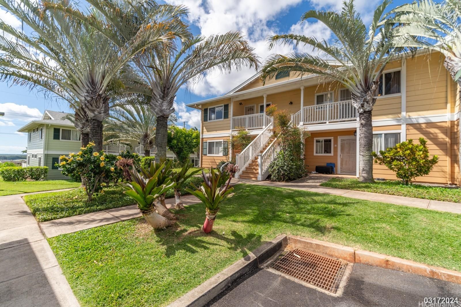 94-510 Lumiaina St #P202, Waipahu, HI, 96797 in Waikele