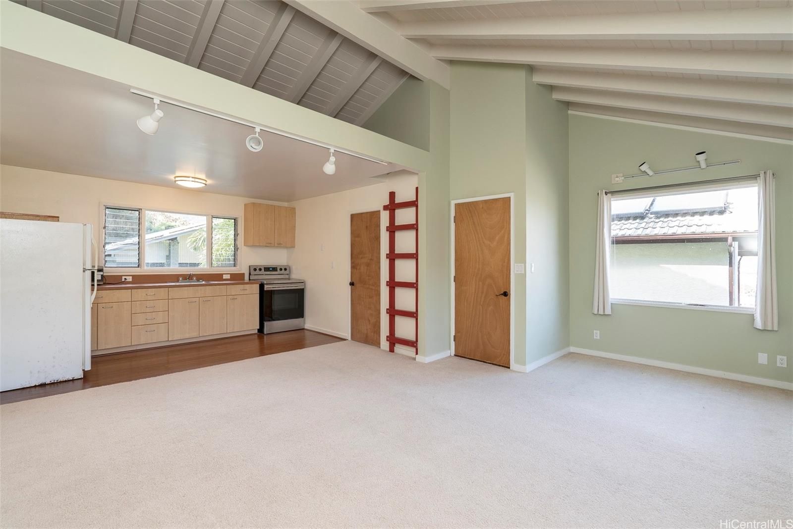 1435 Auauki St , Kailua, HI, 96734 in Hillcrest