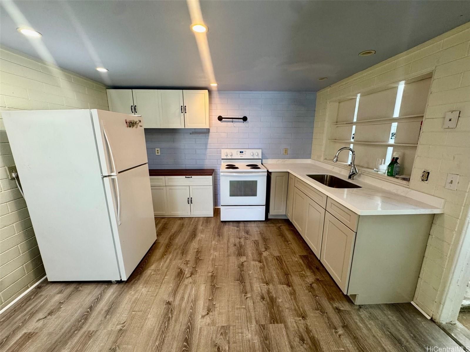 3056 Felix St , Honolulu, HI, 96816 in St. Louis