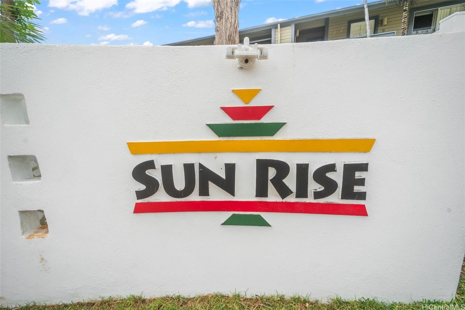 Sun Rise Unit 28J in EWA
