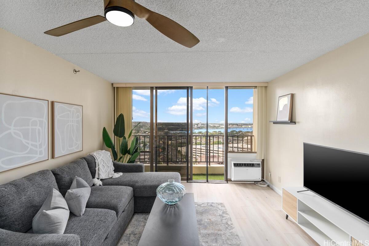 Unit 2204