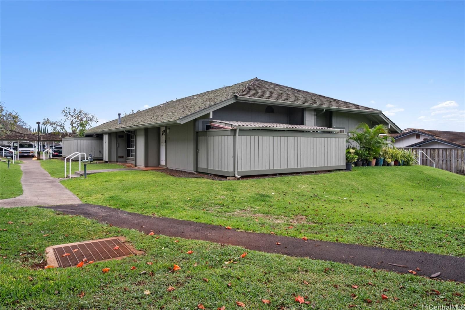 Kupono 1 Unit 8C in WAIPIO GENTRY