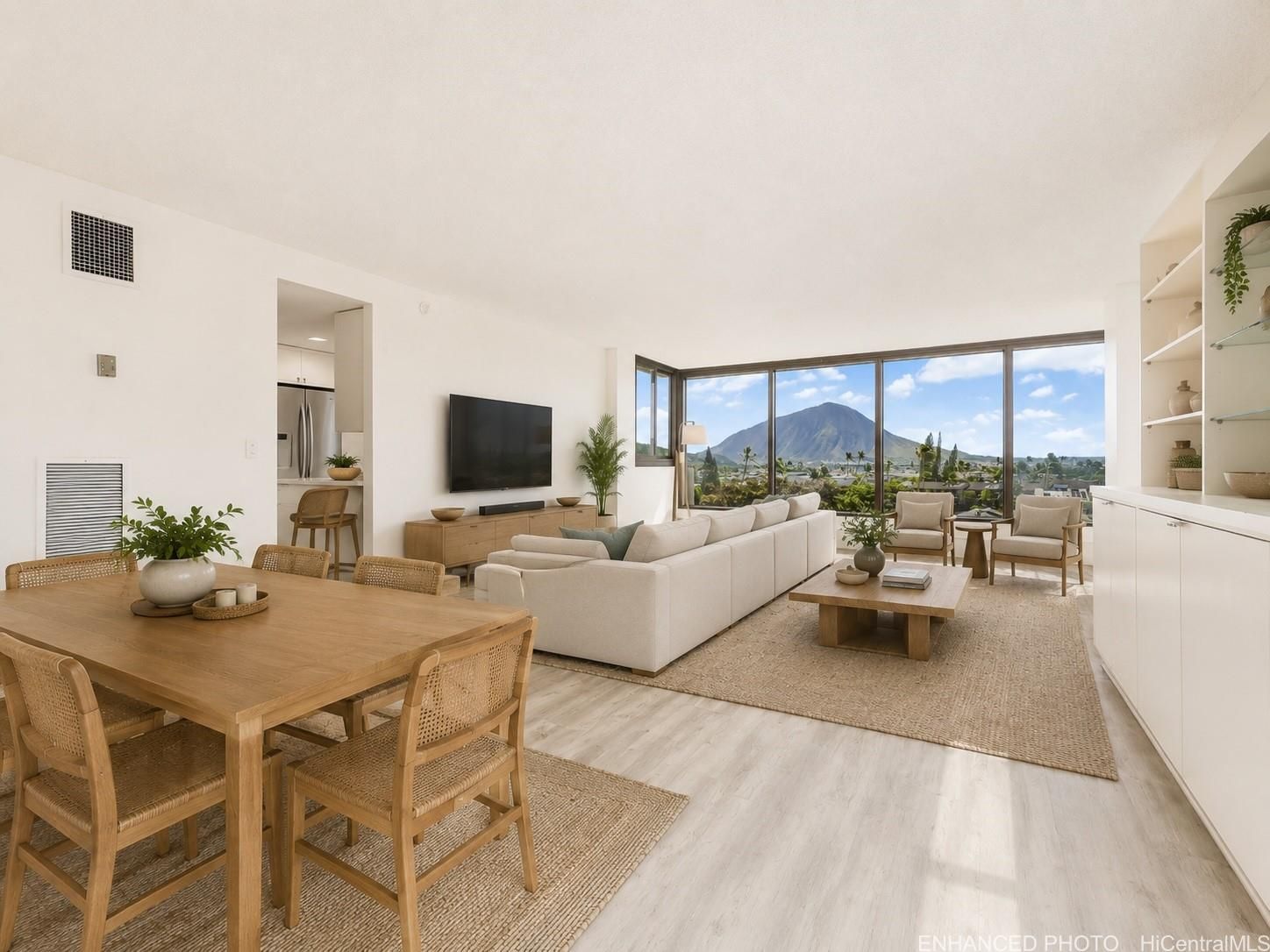 Mt Terrace Unit 1D in WEST MARINA