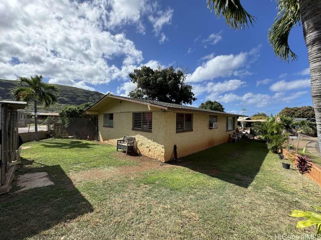 86-255 Alamihi St , Waianae, HI, 96792 in LUALUALEI