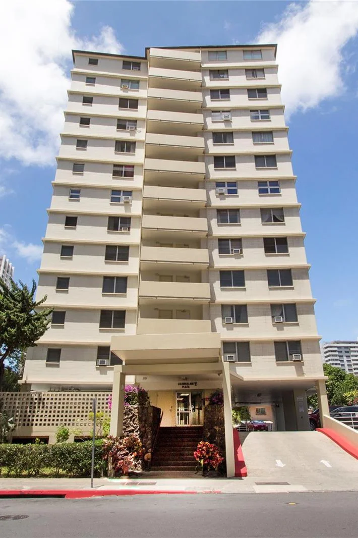 Liliuokalani Plaza