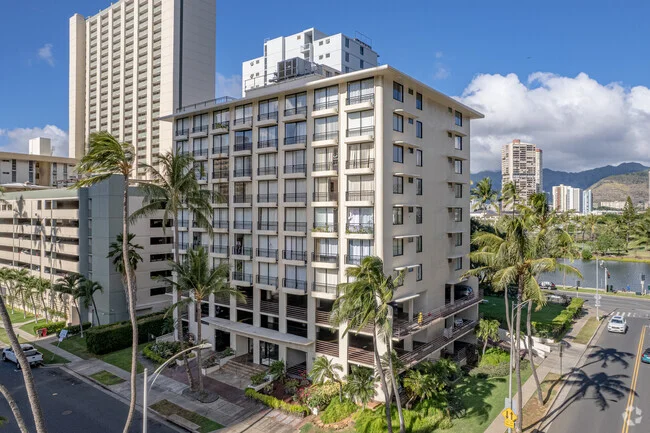 Seaside Suites